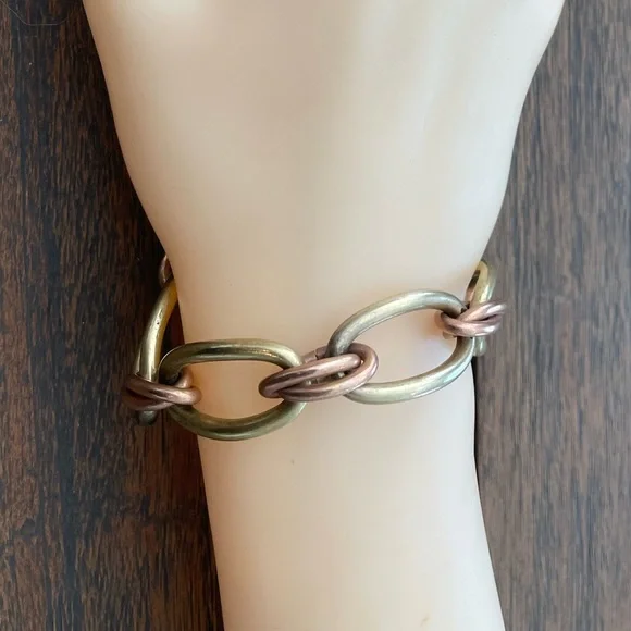 Sold Vintage Bracelet - Picture 1 of 5